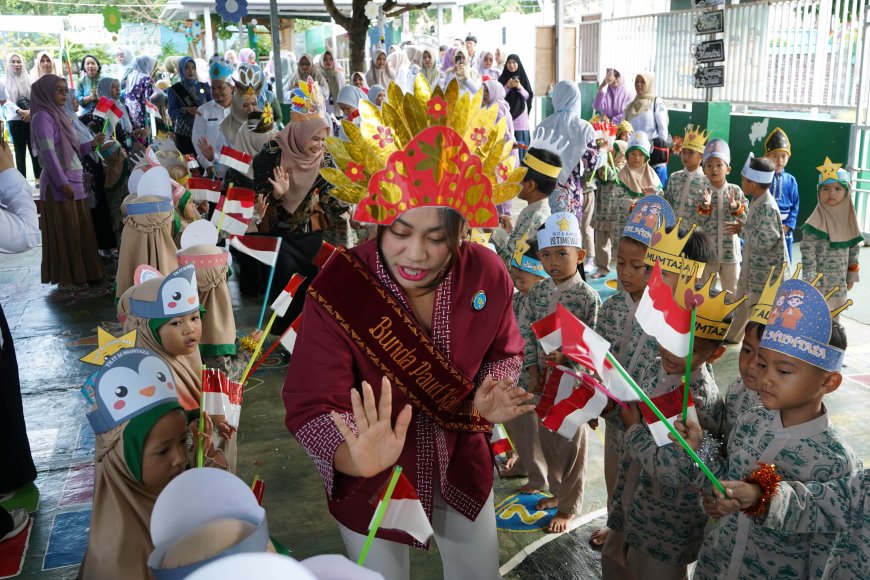 Zita Anjani Gedor Standar PAUD Lamsel, Jadikan TK IT Al-Mumtaza Pilot Project Nasional