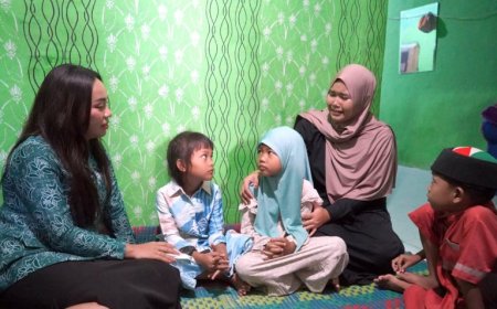 ISAK TANGIS PECAH, Zita Anjani Kunjungi Ibu Tunggal dengan 3 Anak Pengidap Thalasemia: "Jangan Menyerah, Kalian Tidak Sendiri"