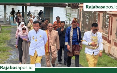 Prosesi Adat Angkon Muaghi Persatukan Marga Balaw dan Marga Suai Umpu di Menggala