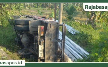 Mantan Kepsek Tewas Ditabrak Truk Box Oleng di Jalinsum Lamsel