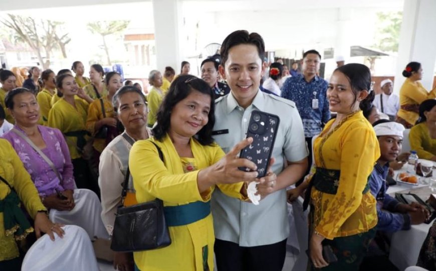 POTRET INDAH TOLERANSI, Bupati Egi Ajak Umat Hindu Rajut Persaudaraan di 'Lamban Rakyat'