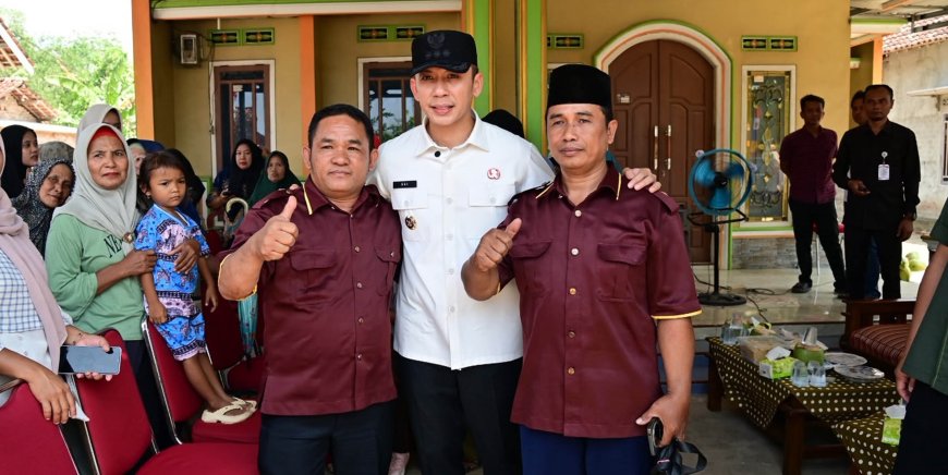 Buruh Tani Kaget Bukan Main, Hafal Surat Al-Bayyinah Langsung Dihadiahi Umrah Gratis oleh Bupati Lamsel