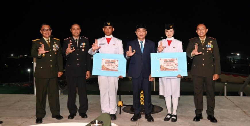 Tuntas Kibarkan Merah Putih, 42 Paskibraka Lampung Selatan Resmi Dilepas